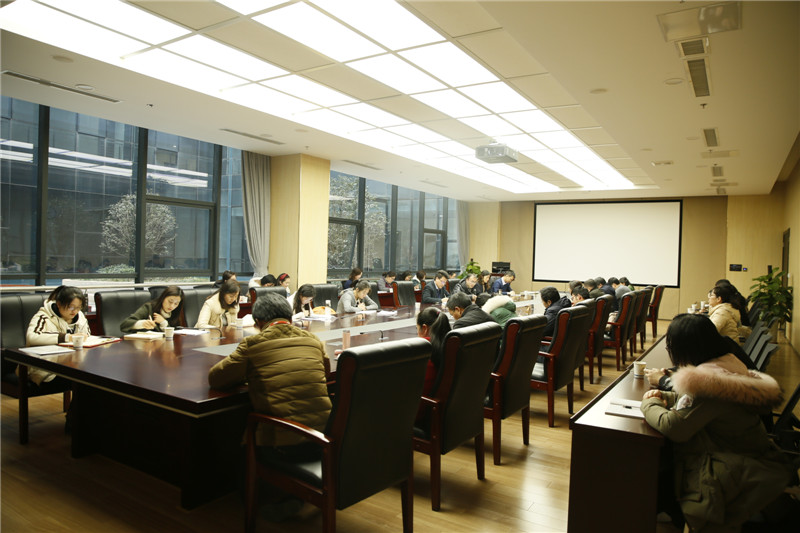 �۸����ʹ���