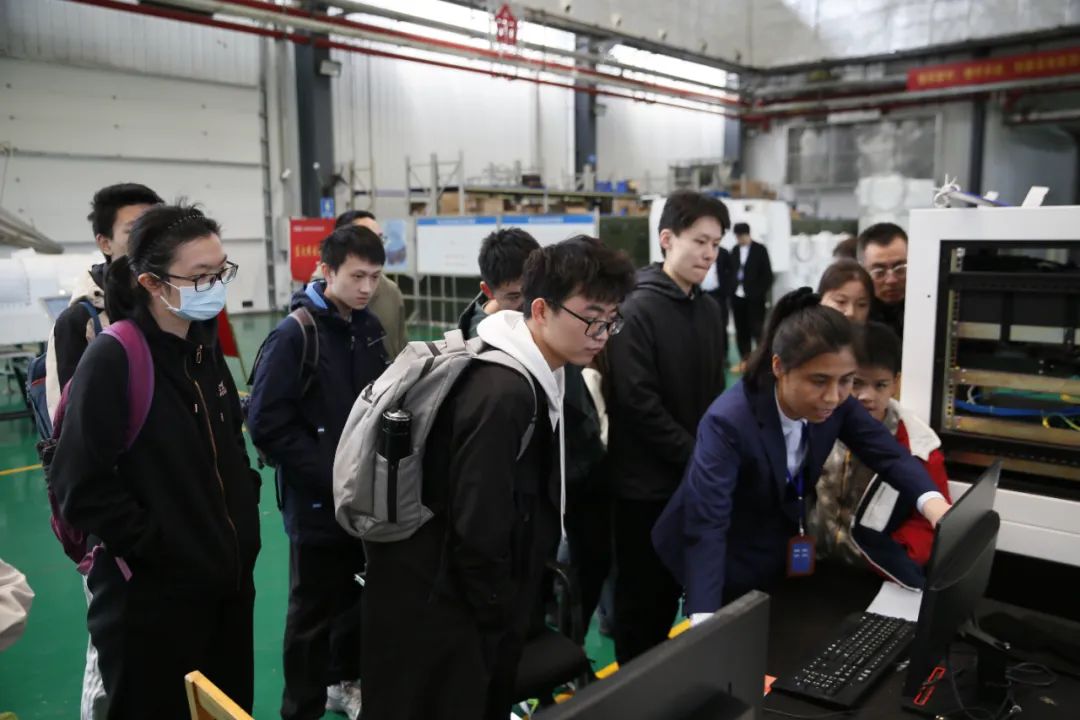 �۸����ʹ���